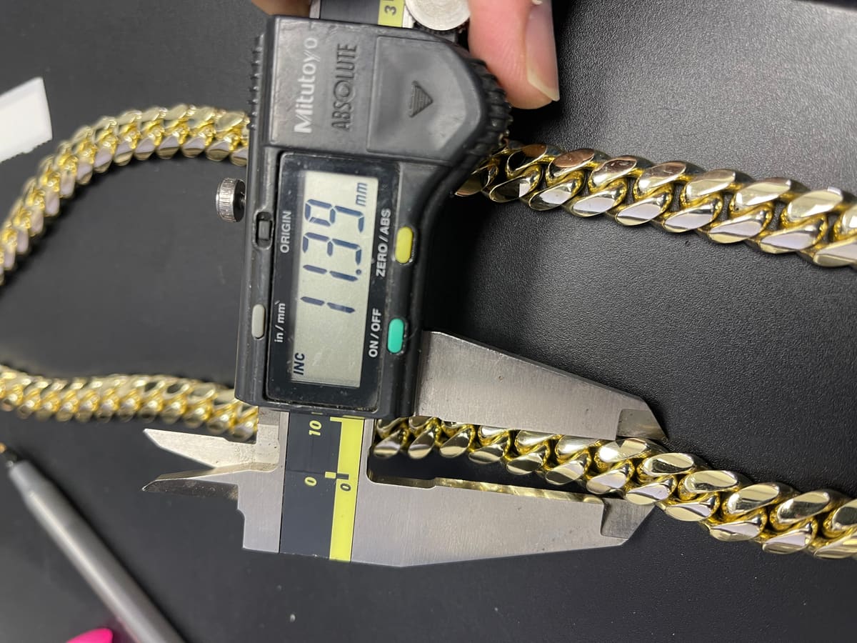 CUBAN LINK NECKLACE, second view