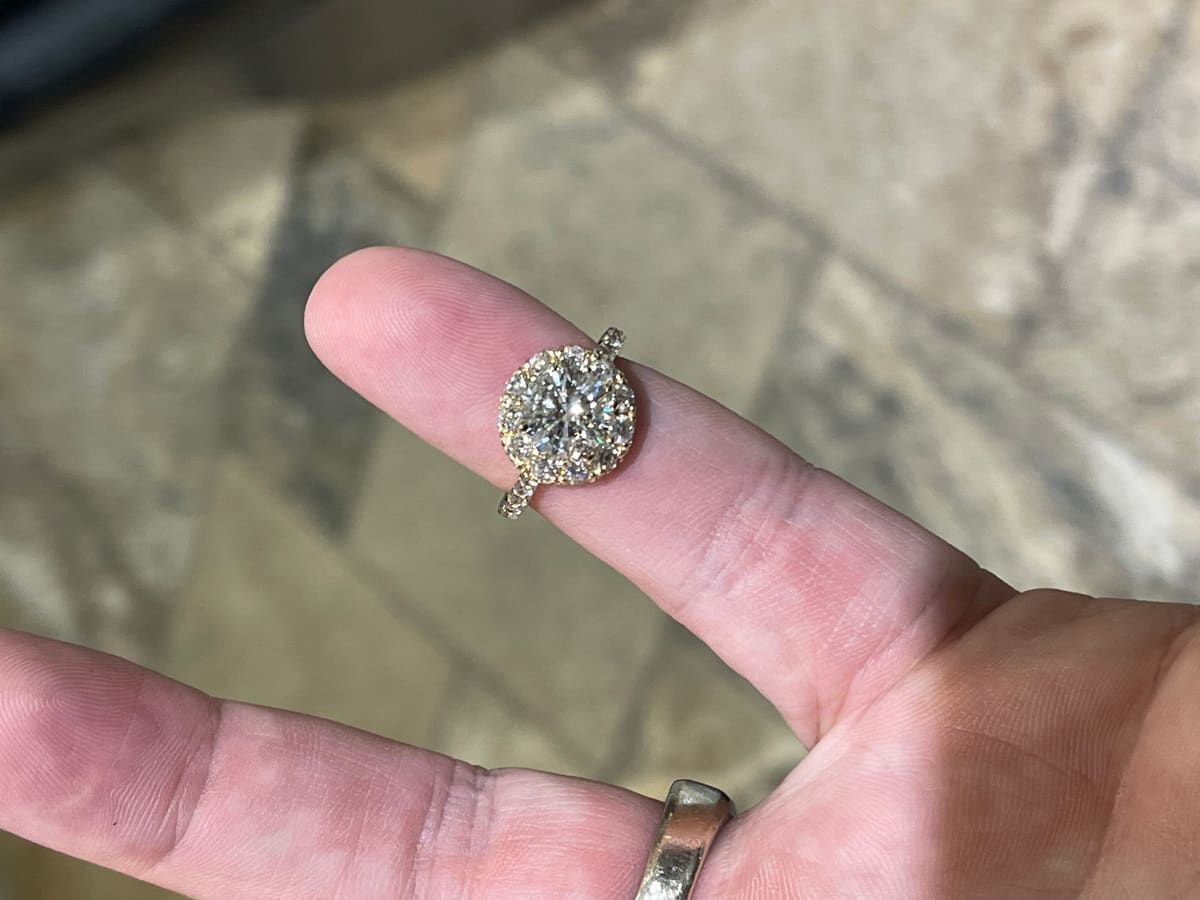 DIAMOND HALO ENGAGEMENT RING 2 CARAT, engagement ring